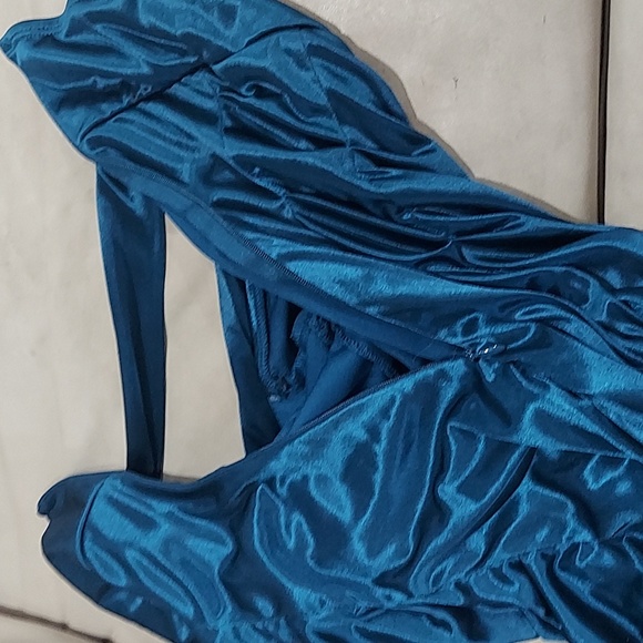 REPOSTED Love tease ruched satin mini dress with strap embellishment suze 5 - Picture 7 of 9